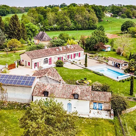 Gorgeous In Holiday home Villamblard
